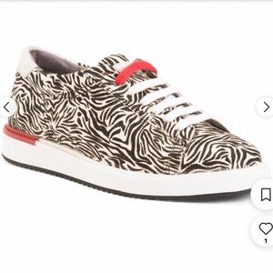 Hush puppy bounce plus animal printed hair,  calf design sneakers size 9 NEW